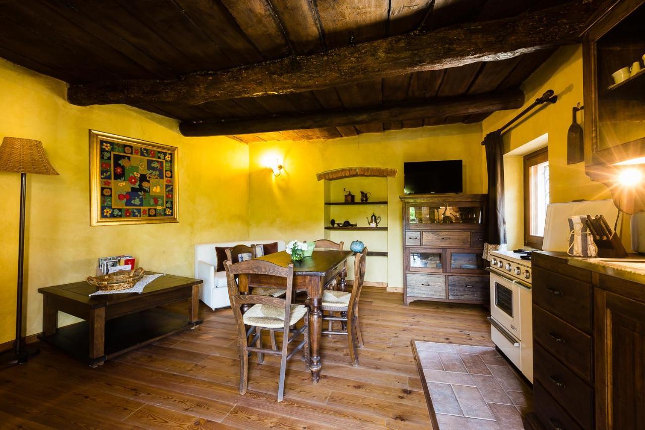 Relais Dei Cesari Villa Borgo Ticino Exteriör bild